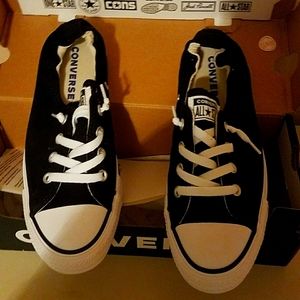 Converse shoreline size 9 women new in box